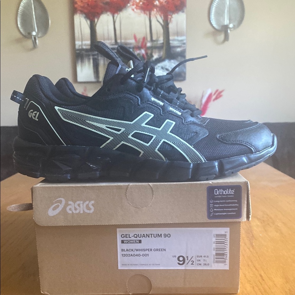 ASICS Women’s Gel-Quantum 90 Black Running Sneakers (EUC) With Box